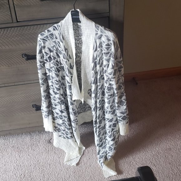 Pink Rose Cardigan - Picture 1 of 4